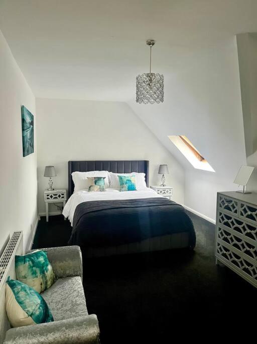 Bs - Luxury Top Floor 4 Bed Apartment With Garage In Town Centre - No Lift Stratford-upon-Avon Exterior photo